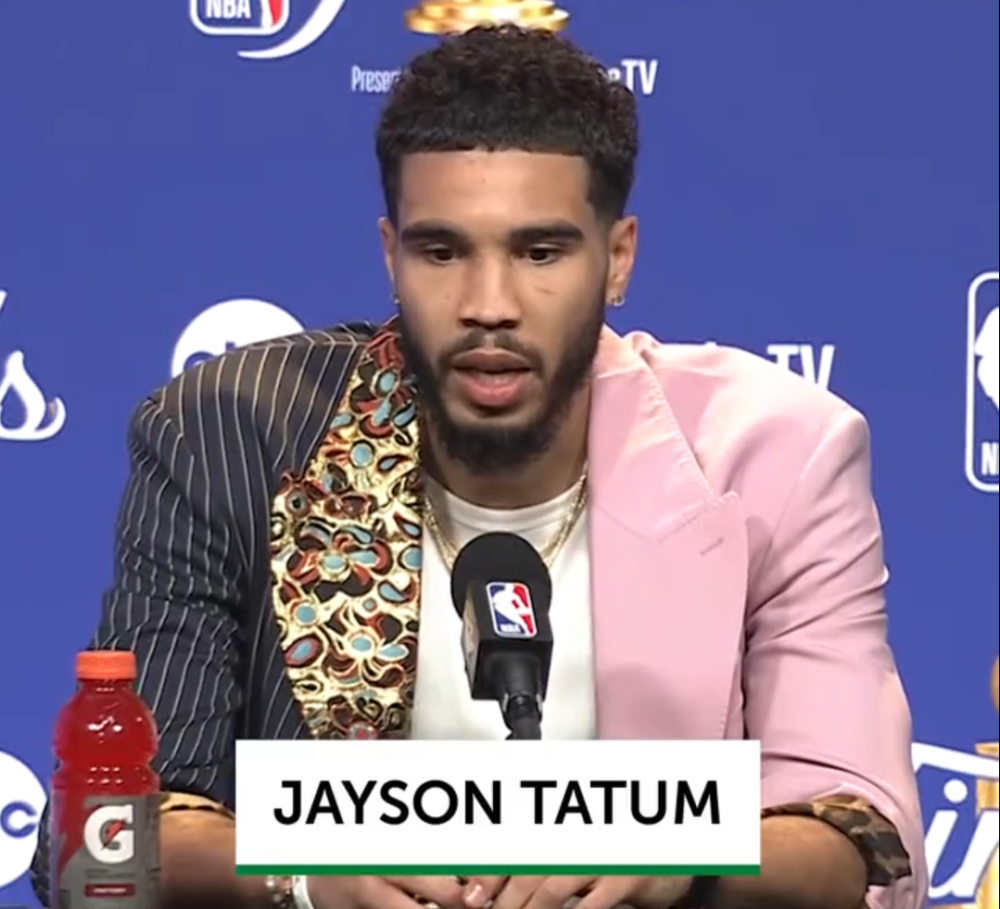 转折点波士顿凯尔特人更衣室发声；中超赛前攻防权衡；目标明确；临场指挥获称赞的简单介绍