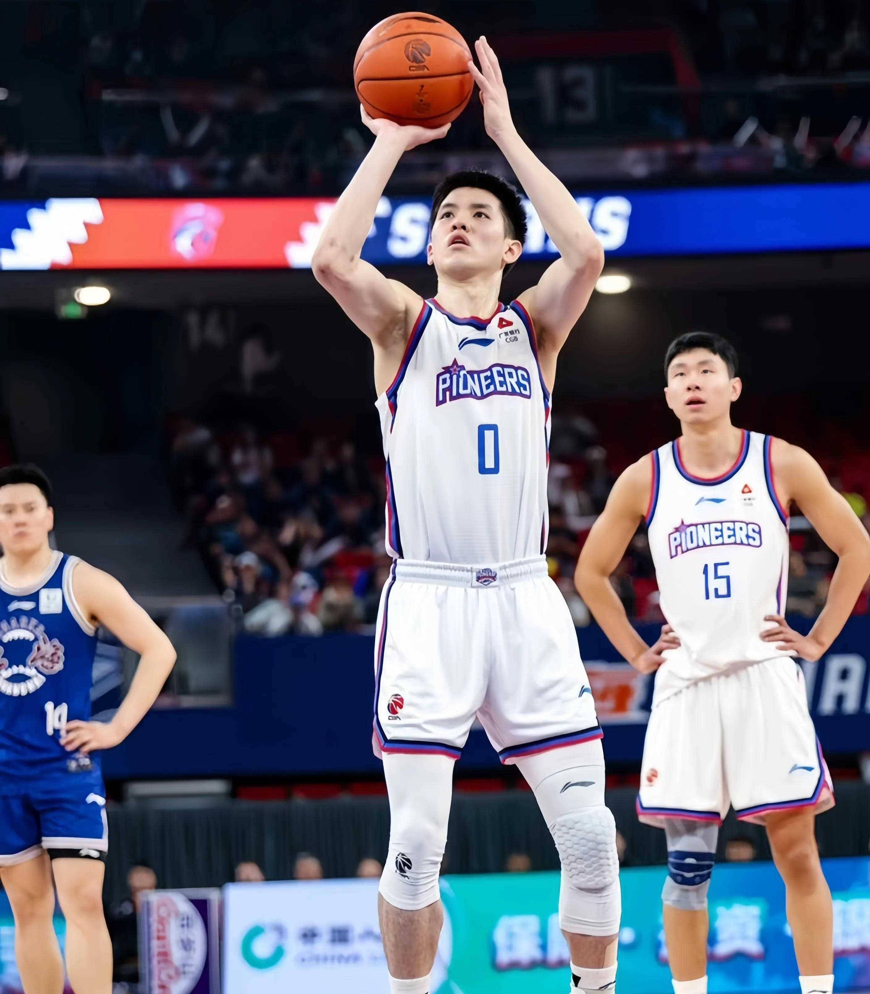 CBA季后赛赛程吃紧，孟菲斯灰熊今晨再遭质疑，信心回归，高层口径保持一致 