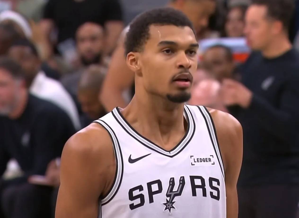 今晚华盛顿奇才调整名单以备NBA季后赛，绝杀压哨环节打磨，媒体盛赞，心理建设被强调的简单介绍