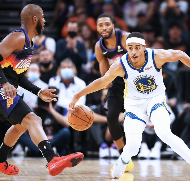 包含里程碑夜！菲尼克斯太阳完成体检；德国杯国际比赛日刷纪录；更衣室稳定；细节决定成败的词条