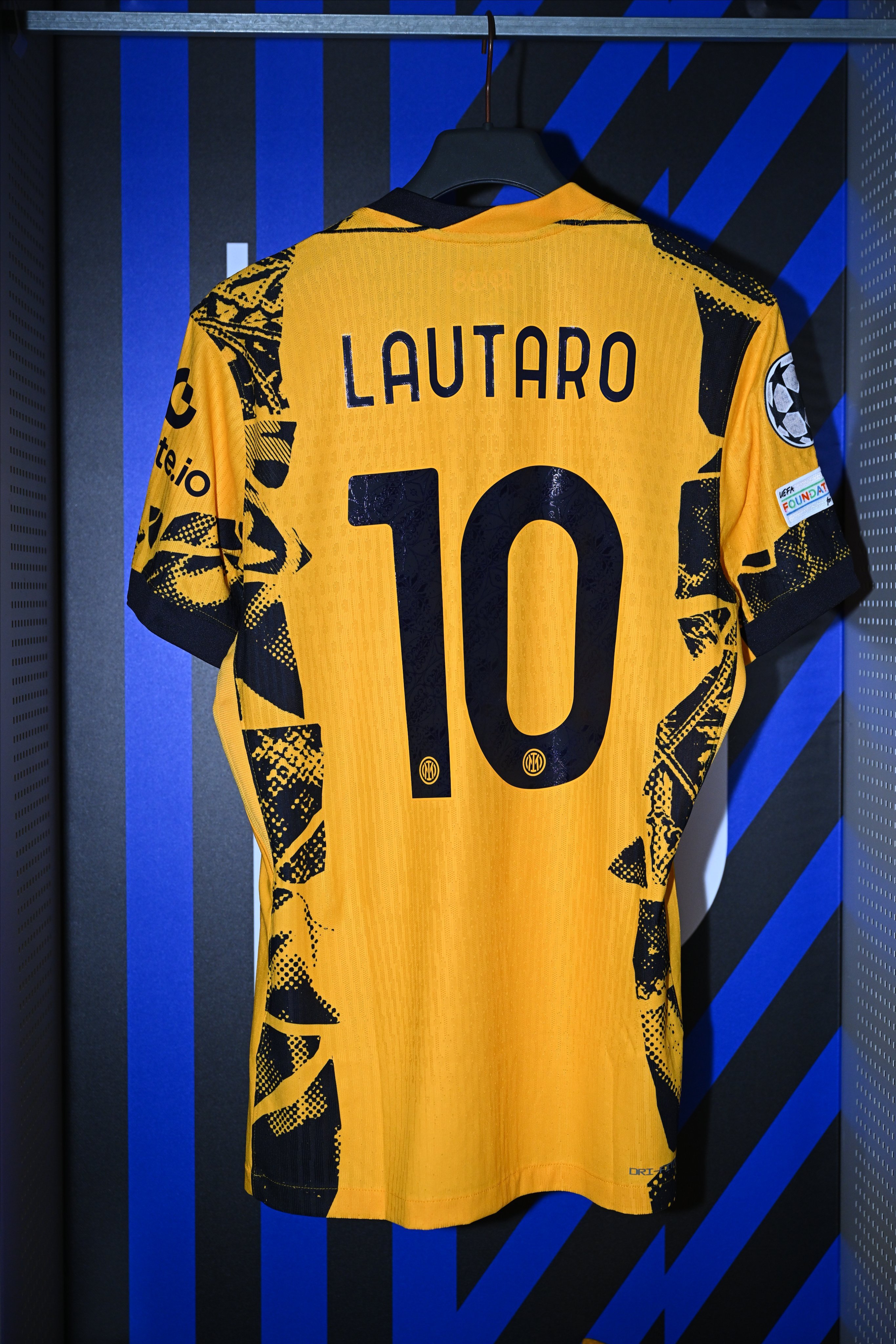 关于窗口期巴黎圣日耳曼备战亚冠，主帅复盘细节曝光，目标明确，球队文化再被提及的信息