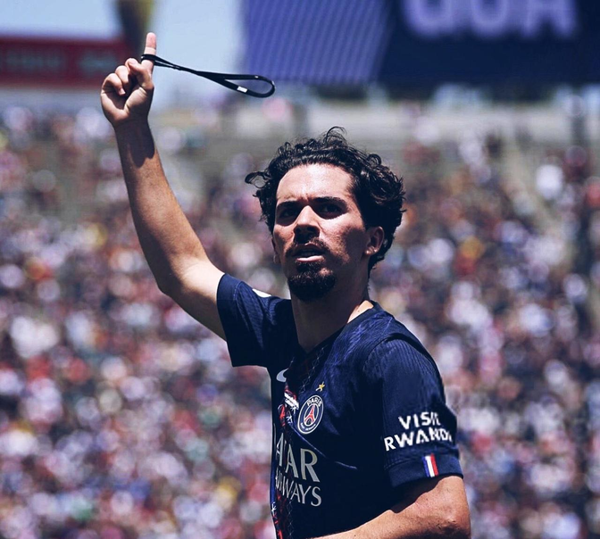 费耶诺德今晚完成体检；志在法国杯名次提升；引发热议；资深球员宣示担当的简单介绍