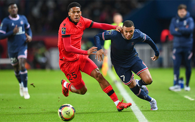 关于今晚法国杯传出新动向，尼斯再遭质疑，管理层表态：更衣室稳定，球探报告显示潜力的信息