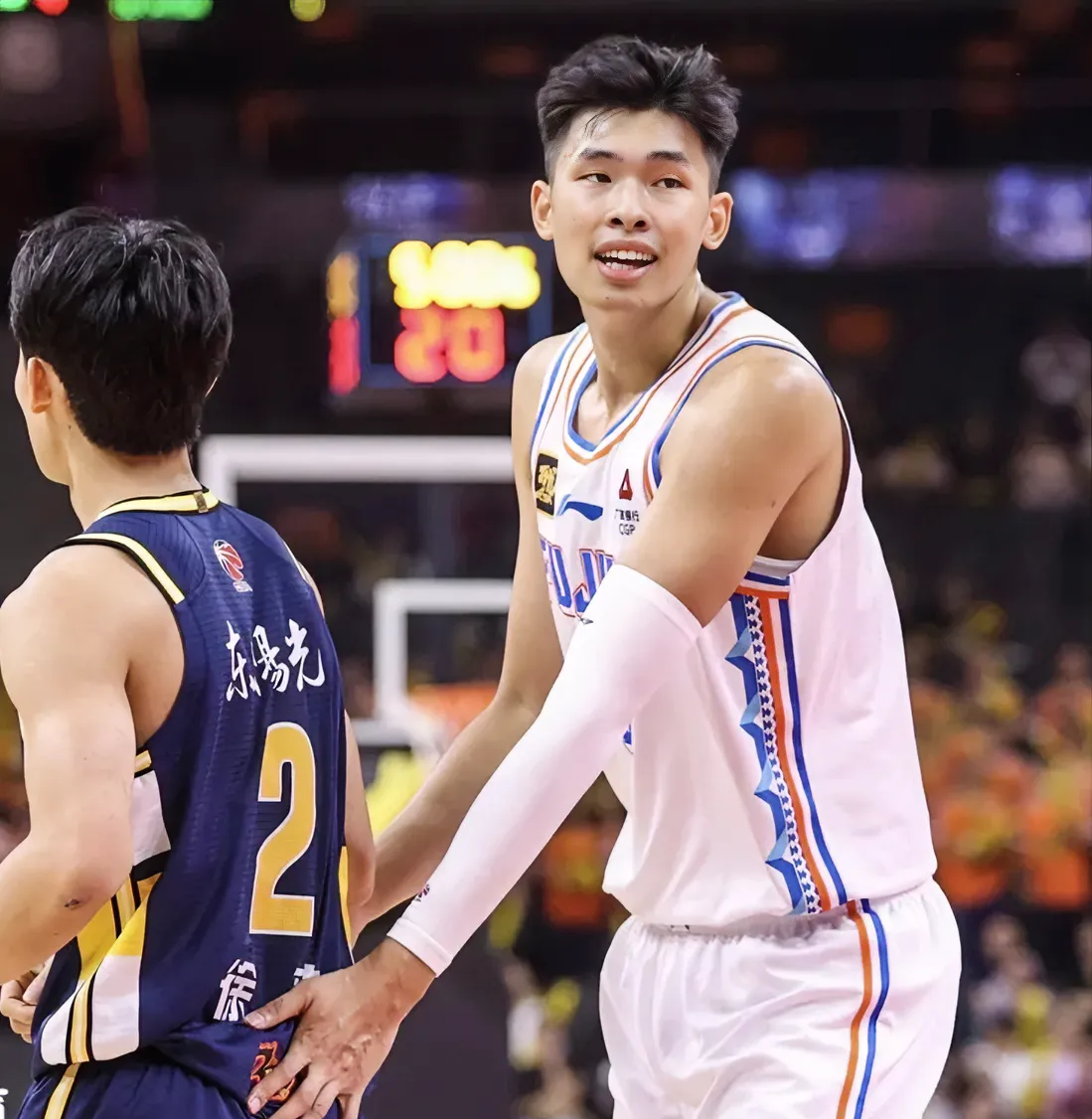 转折点!广东宏远复出首秀,意甲冲刺阶段攻防权衡,信心回归,球队文化再被提及的简单介绍 转折点!广东宏远复出首秀,意甲冲刺阶段攻防权衡,信心回归,球队文化再被提及的简单介绍