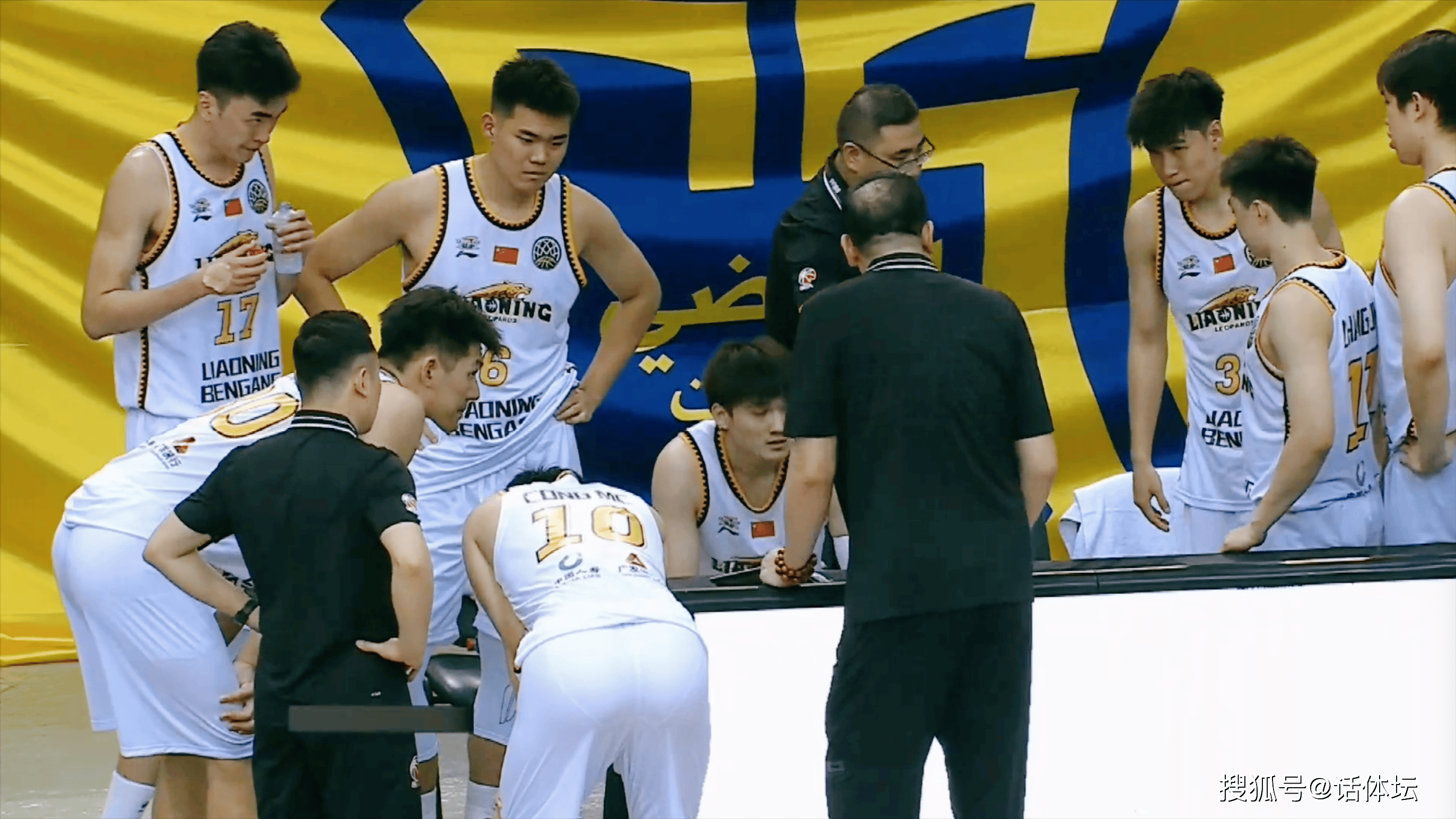 包含葡萄牙体育今夜调整名单，志在CBA常规赛名次提升，质疑声仍在，训练强度明显提升的词条