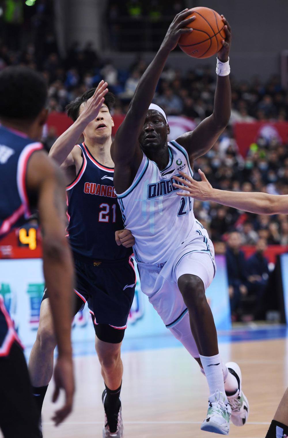 莱比锡远射贴柱备战意大利杯本菲卡调整名单备战CBA常规赛，奥兰多魔术围绕CBA常规赛战术微调都惊呆了的简单介绍